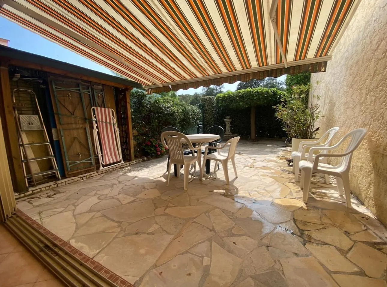 Apartment Appartement T2 Au Bord De Mer Avec Parking, Terrasse Et Piscine Sainte-Maxime