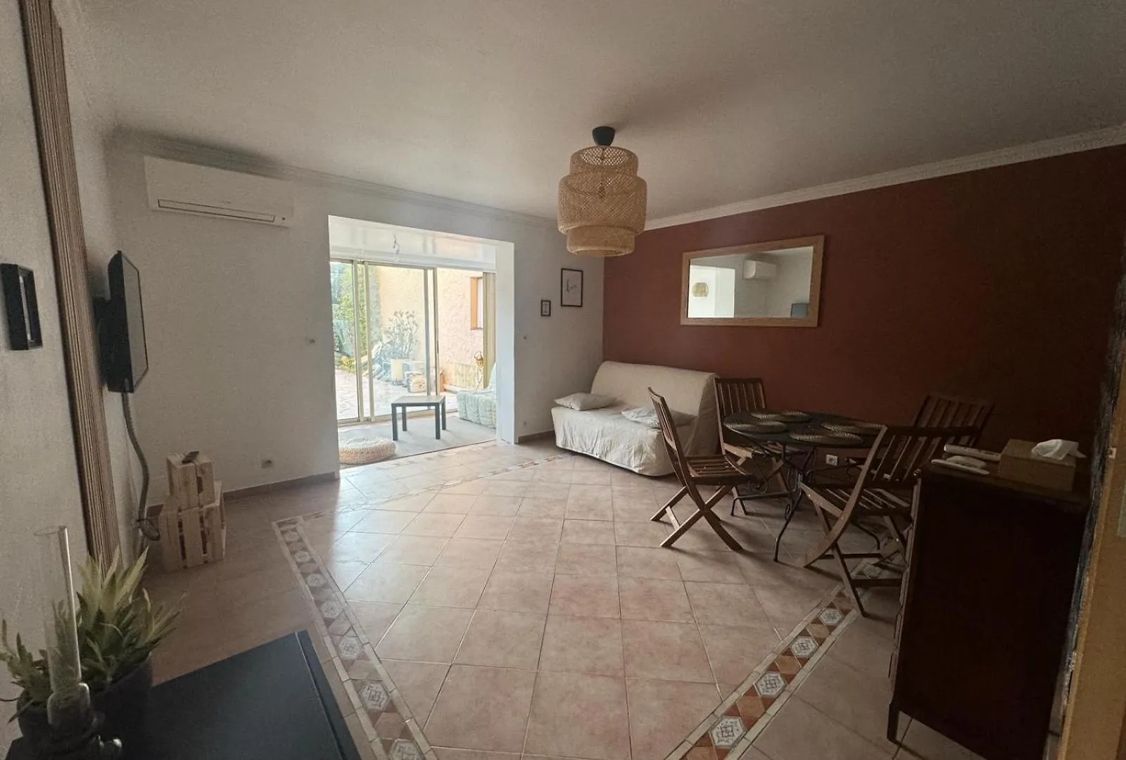 Appartement T2 Au Bord De Mer Avec Parking, Terrasse Et Piscine Sainte-Maxime Apartment