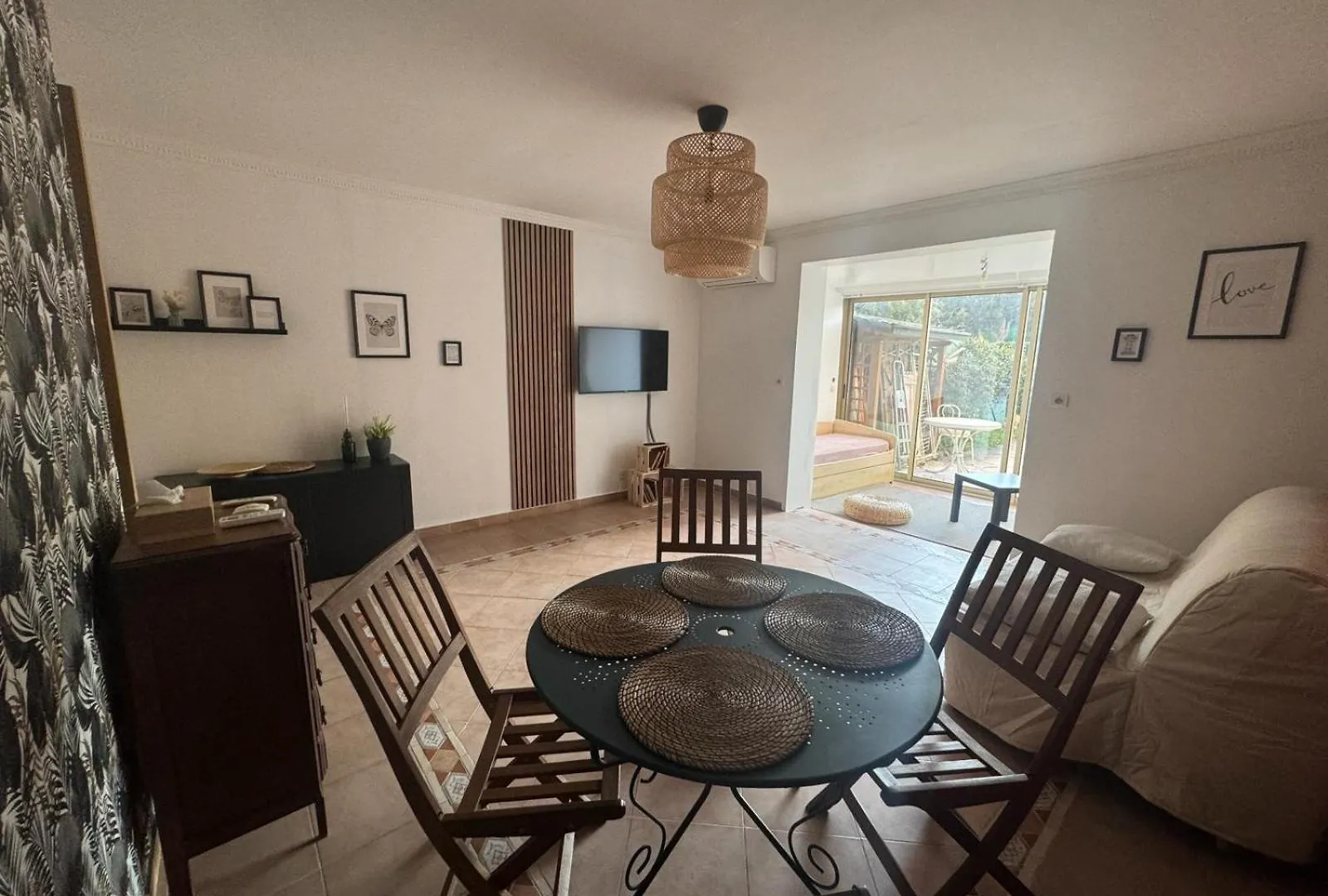 Appartement T2 Au Bord De Mer Avec Parking, Terrasse Et Piscine Sainte-Maxime